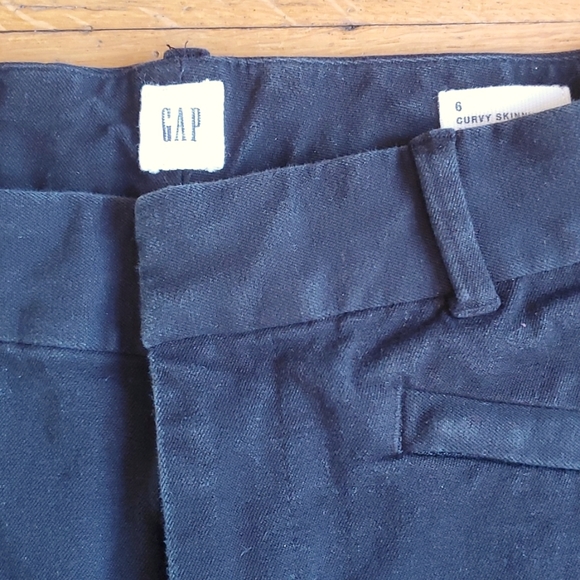 Gap black curvy skinny ankle pant, size 6 - Picture 3 of 4